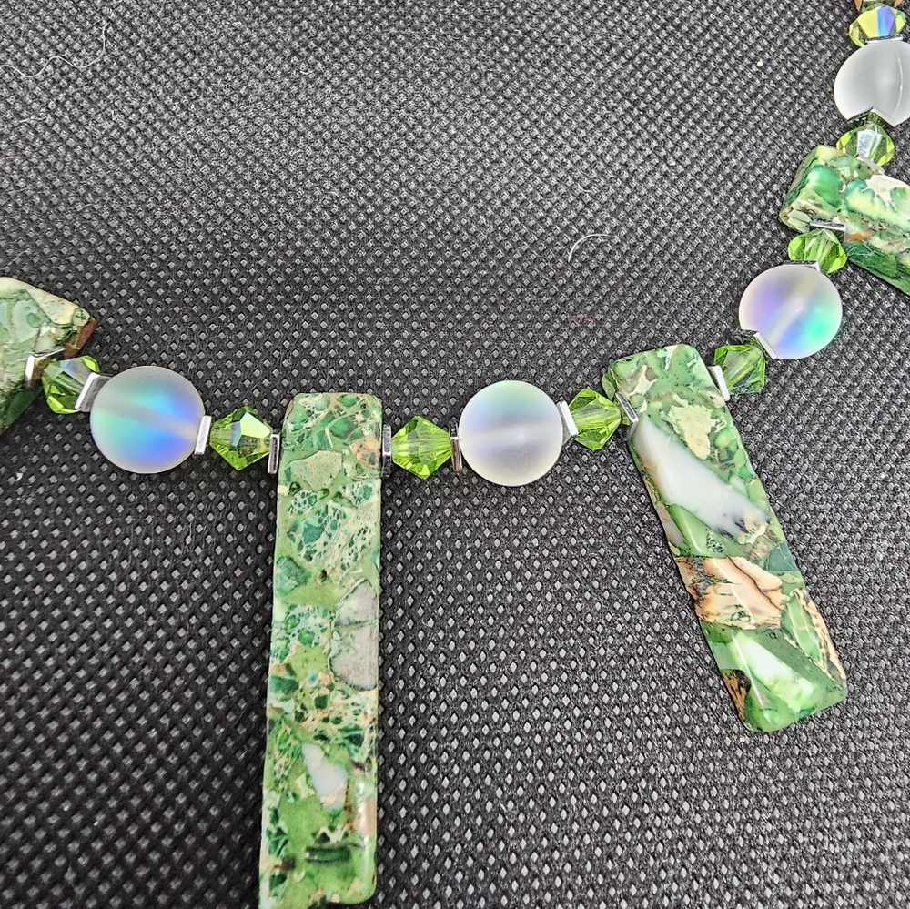 Natural stone choker type necklace - Picture 2 of 2
